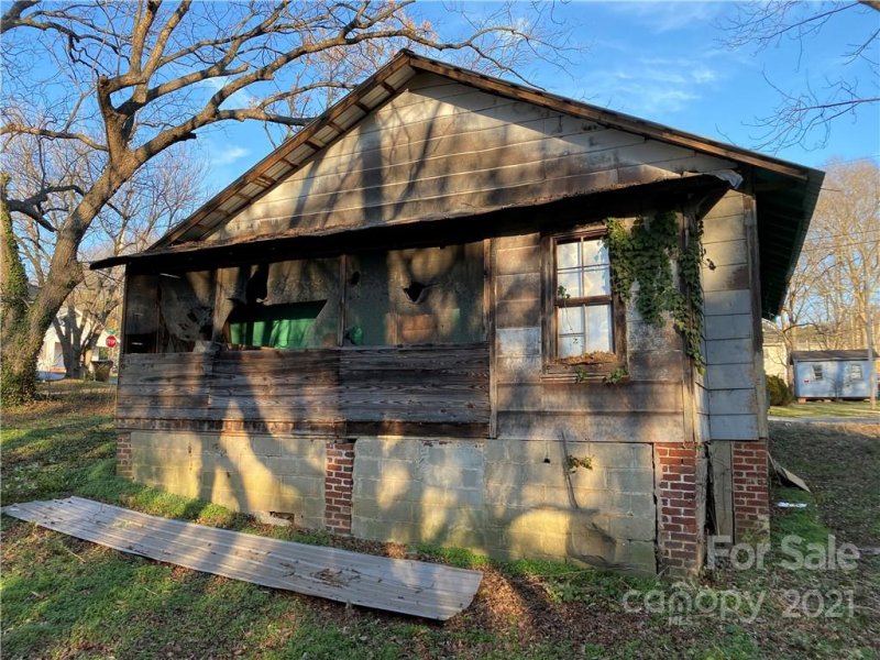 Property image 3 at 608 Tait Street, Lincolnton, NC 28092
