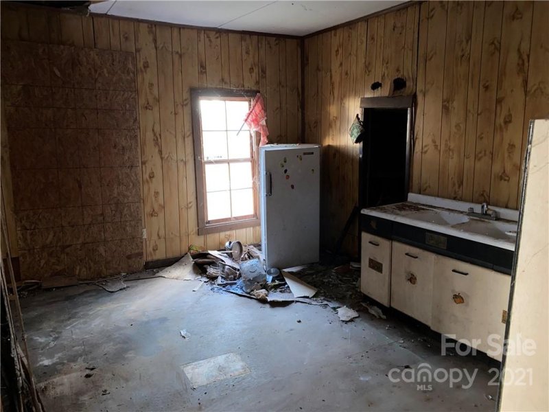 Property image 5 at 608 Tait Street, Lincolnton, NC 28092