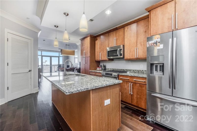 Property image 3 at 222 Caldwell Street, Charlotte, NC 28202