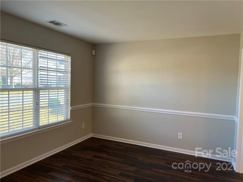 Property image 4 at 5621 Thompson Road, Charlotte, NC 28216