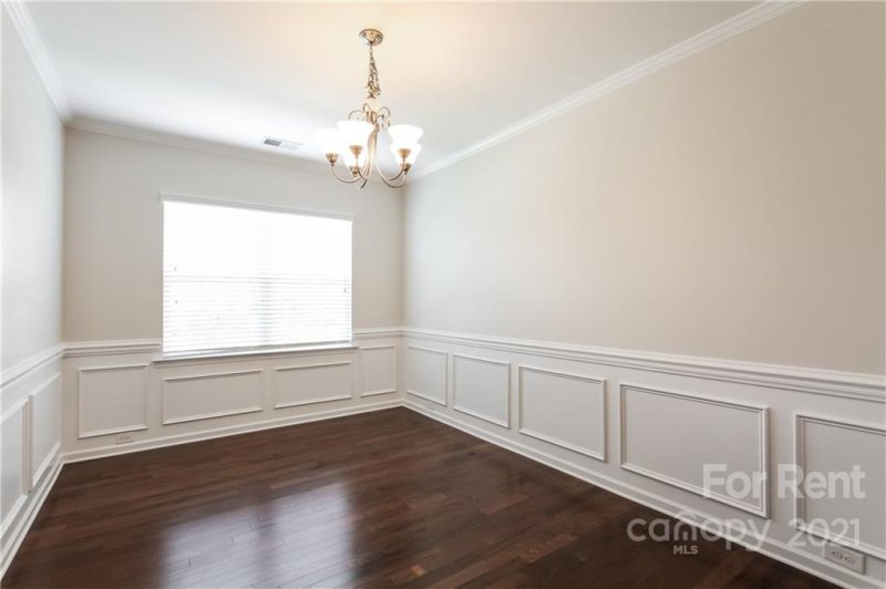 Property image 4 at 136 Glastonbury Drive, Mooresville, NC 28115