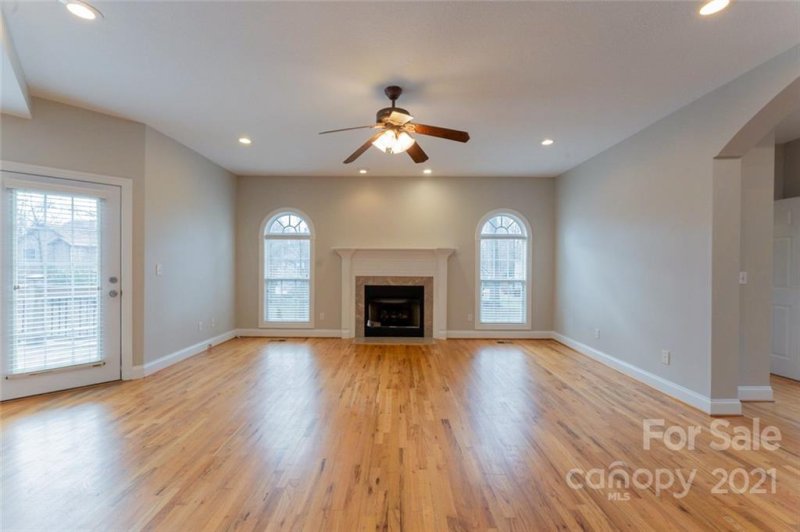 Property image 5 at 31 Helen Holcombe Way, Candler, NC 28715