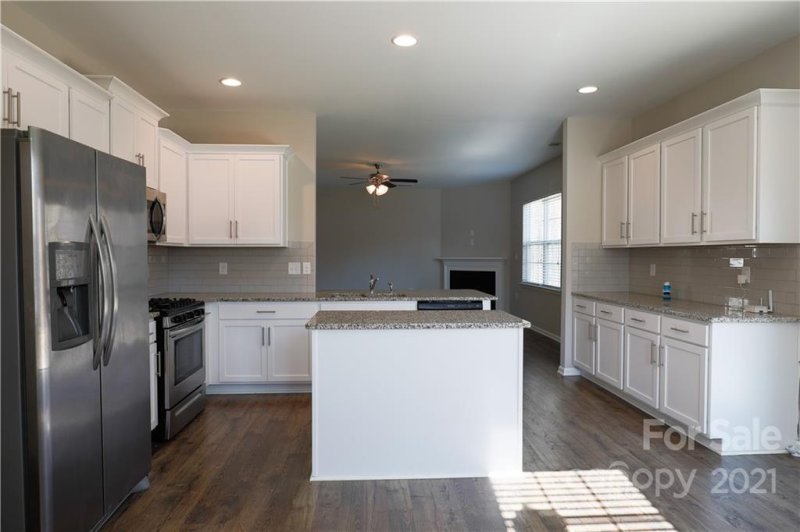 Property image 4 at 305 Wheat Field Drive, Mount Holly, NC 28120