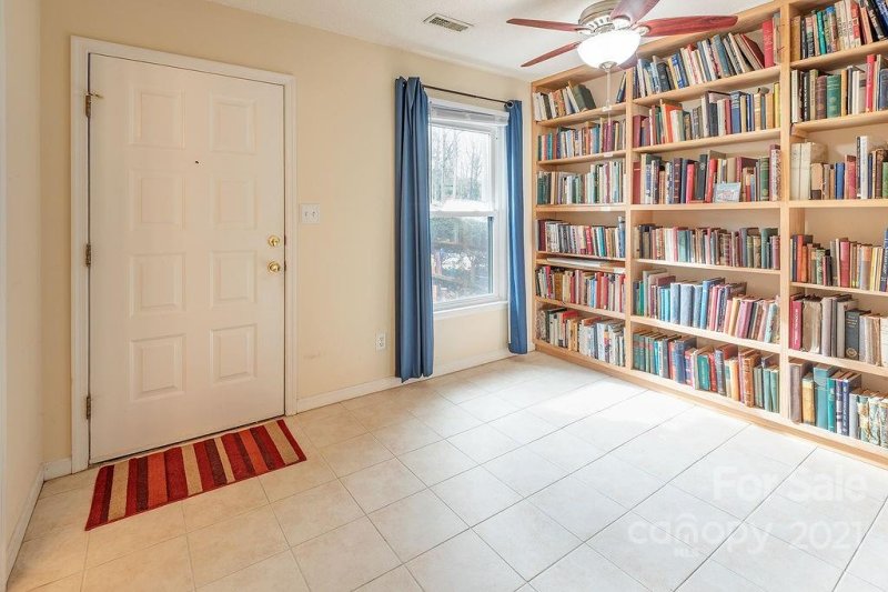 Property image 2 at 16 Spears Avenue, Asheville, NC 28801