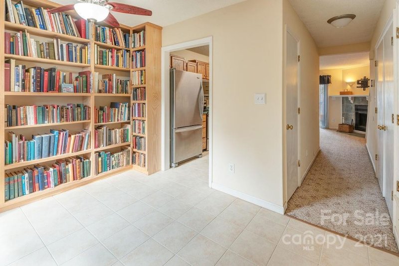 Property image 3 at 16 Spears Avenue, Asheville, NC 28801