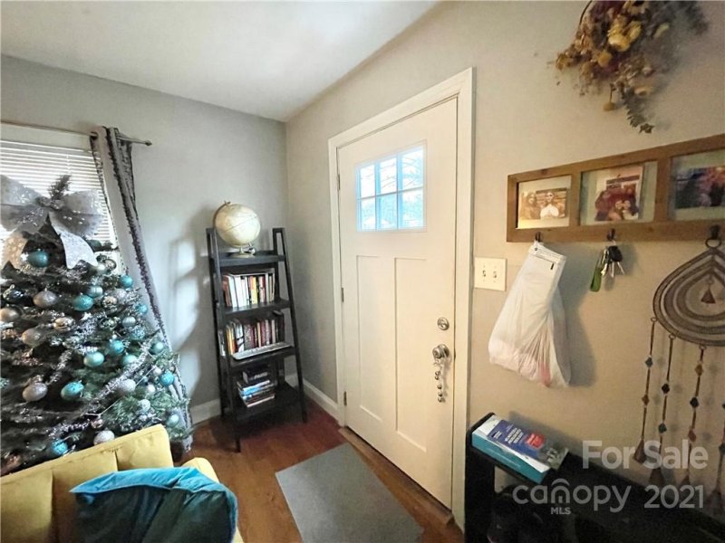 Property image 2 at 3920 Admiral Avenue, Charlotte, NC 28205