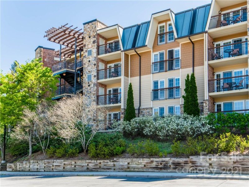 Property image 4 at 231 Bowling Park Road, Asheville, NC 28803