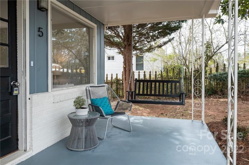 Property image 3 at 5 La Rue Street, Asheville, NC 28806