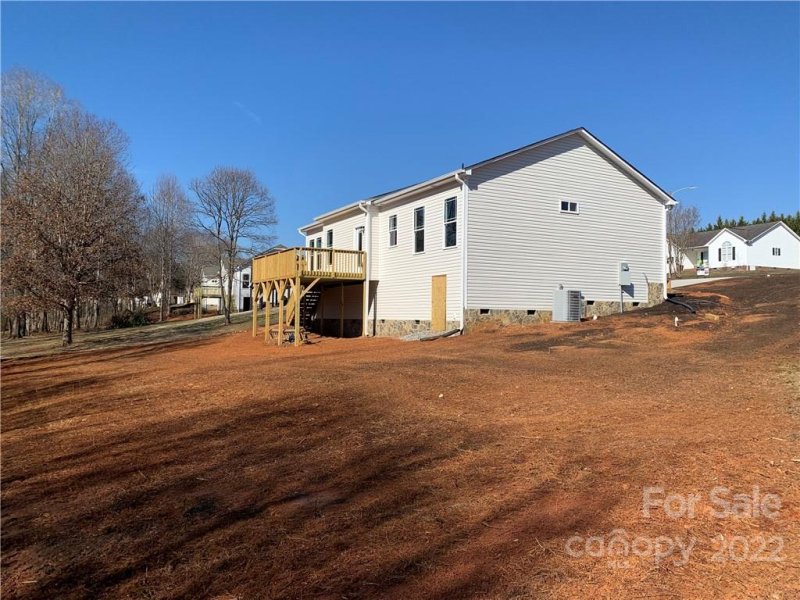 Property image 4 at 1560 Farmington Hills Drive, Conover, NC 28613
