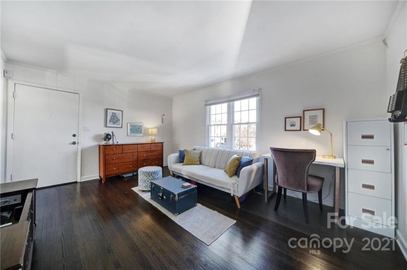 Property image 3 at 910 Mcalway Road, Charlotte, NC 28211