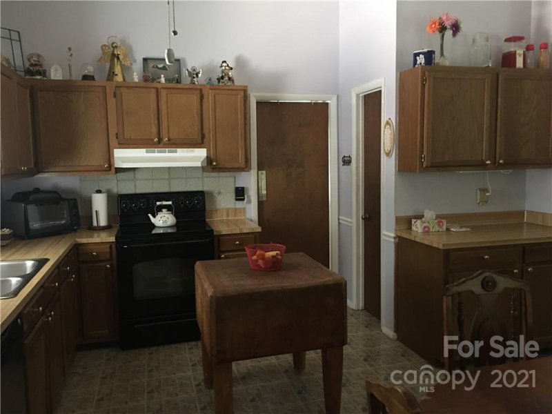 Property image 3 at 7121 Powder Mill Place, Charlotte, NC 28277