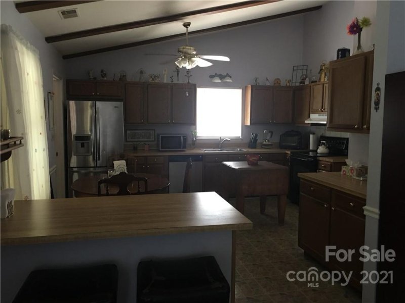 Property image 4 at 7121 Powder Mill Place, Charlotte, NC 28277
