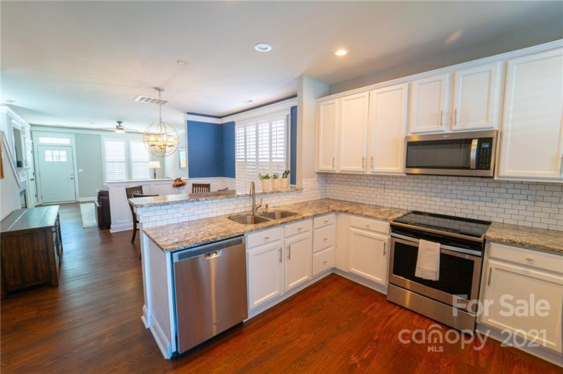 Property image 3 at 1106 Geraldine Powe Drive, Charlotte, NC 28206