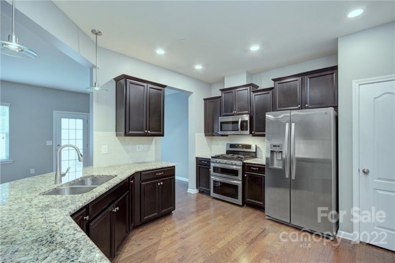 Property image 2 at 103 Portola Valley Drive, Mooresville, NC 28117