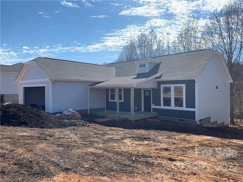 Property image 2 at 1544 Farmington Hills Drive, Conover, NC 28613