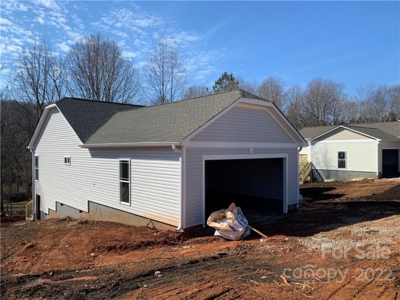 Property image 3 at 1544 Farmington Hills Drive, Conover, NC 28613