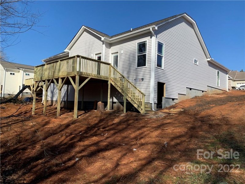 Property image 4 at 1544 Farmington Hills Drive, Conover, NC 28613