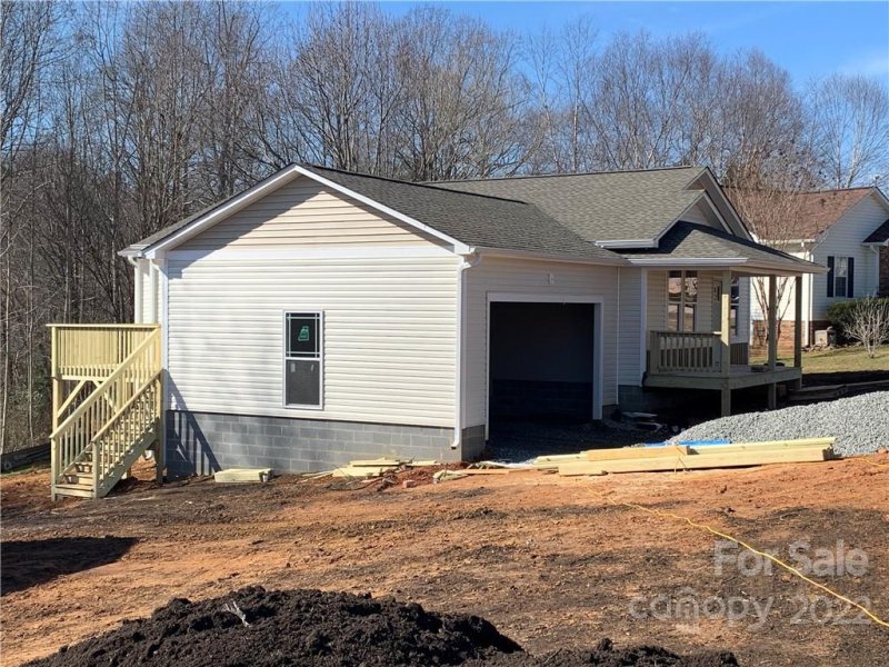 Property image 3 at 1536 Farmington Hills Drive, Conover, NC 28613