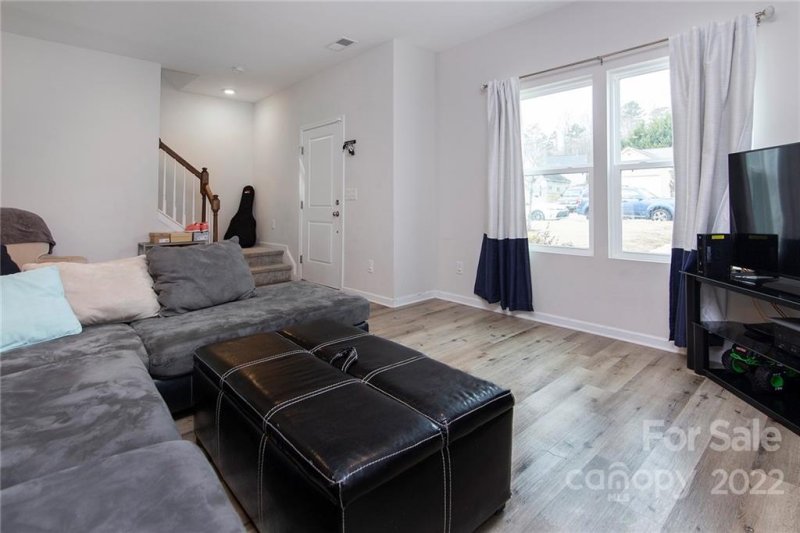 Property image 3 at 5126 Elizabeth Road, Charlotte, NC 28269