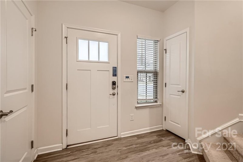 Property image 5 at 303 Pond Place Lane, Matthews, NC 28104