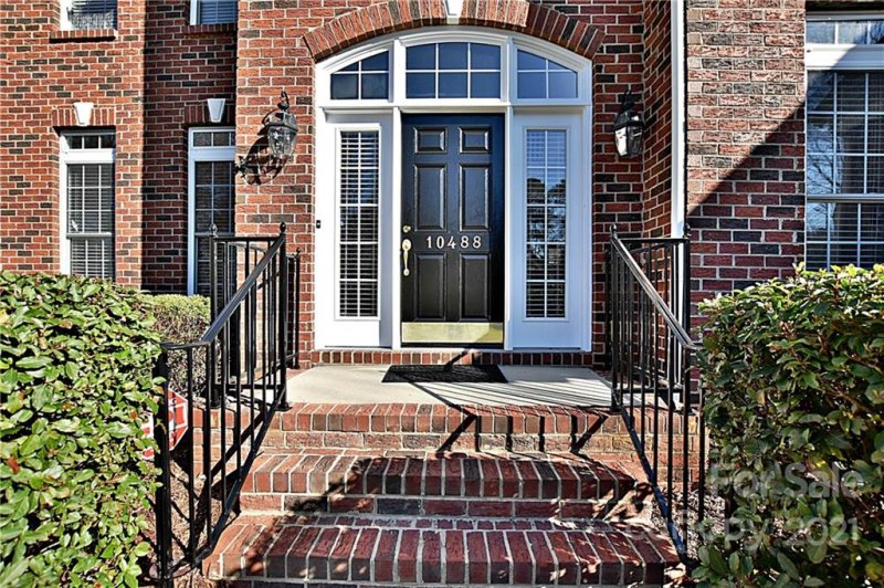 Property image 3 at 10488 Gunnison Lane, Charlotte, NC 28277