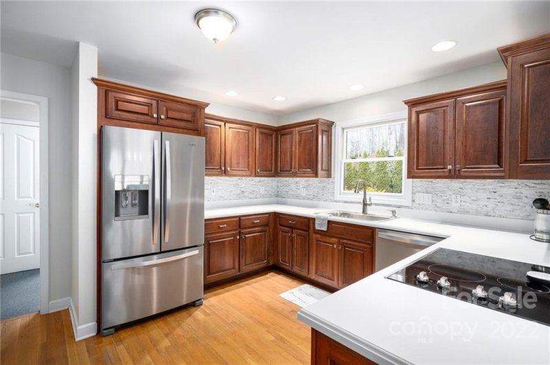 Property image 3 at 128 Eastmoor Drive, Asheville, NC 28805