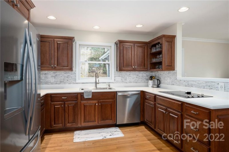 Property image 4 at 128 Eastmoor Drive, Asheville, NC 28805