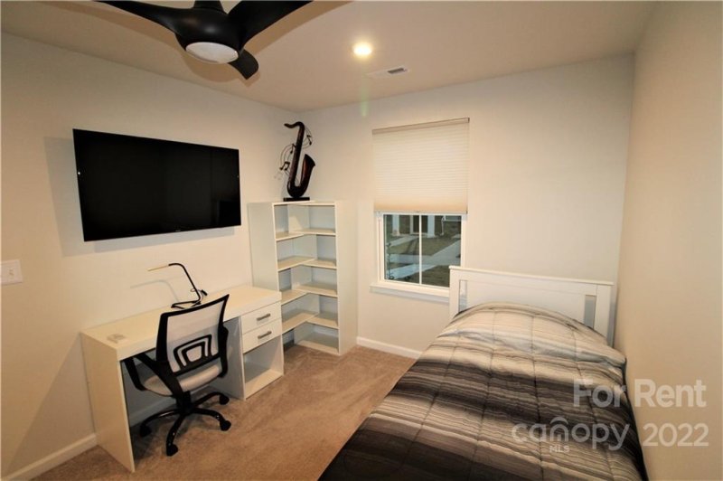 Property image 4 at 1226 Ashbury Street, Charlotte, NC 28216