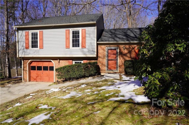 Property image 2 at 7 Silver Lace Circle, Arden, NC 28704