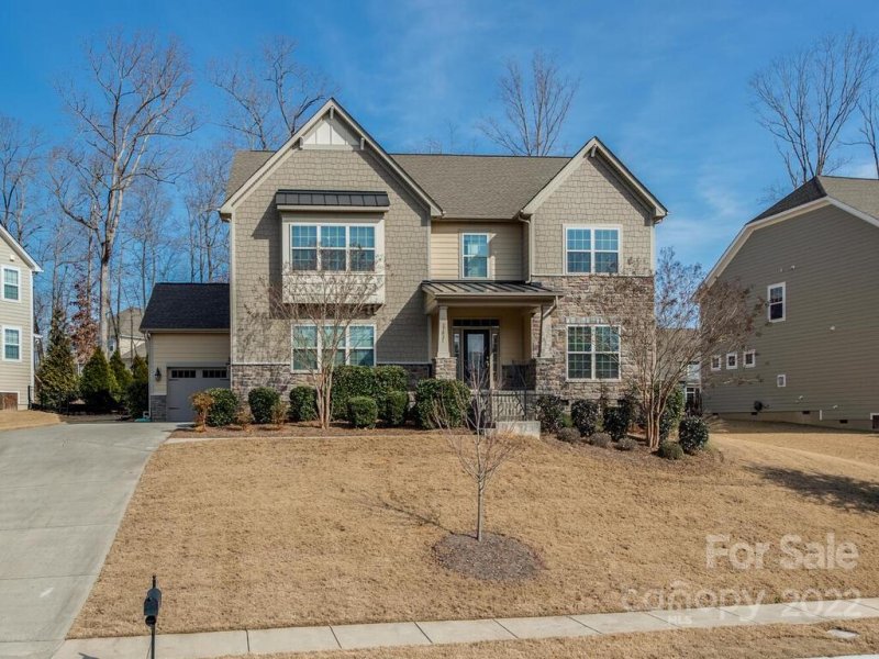 17021 Alydar Commons Lane