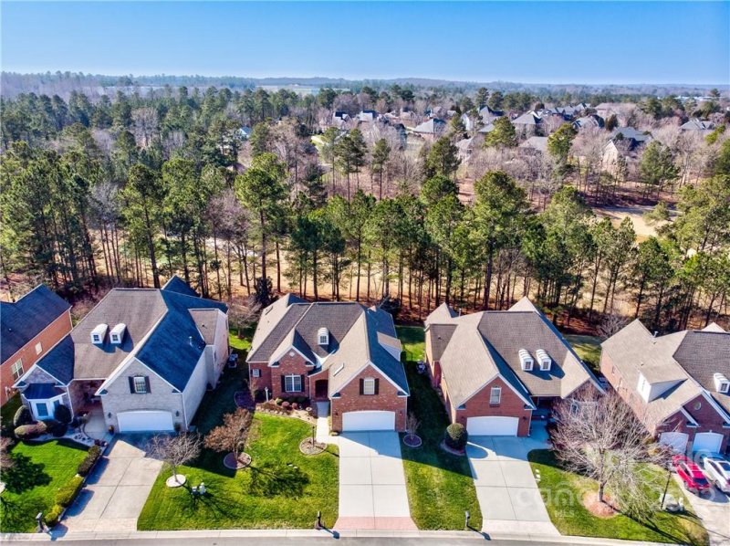 Property image 2 at 687 Cherry Hills Place, Rock Hill, SC 29730