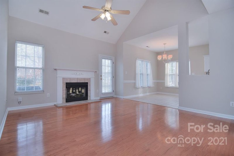 Property image 5 at 4102 Huntmeadow Drive, Charlotte, NC 28269