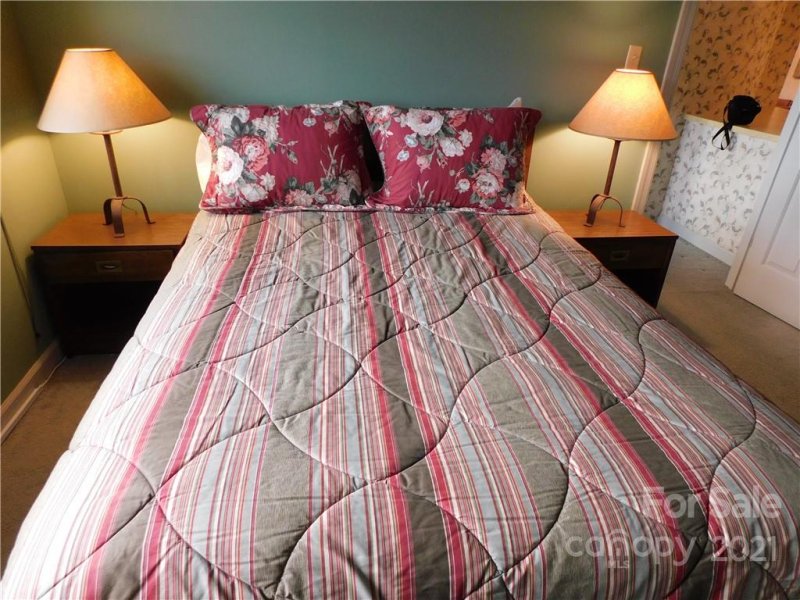 Property image 2 at 303 Sugar Top Drive, Sugar Mountain, NC 28604