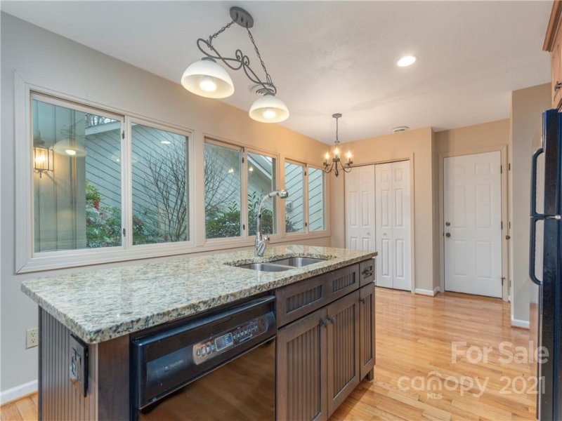 Property image 4 at 119 Clubwood Court, Asheville, NC 28803