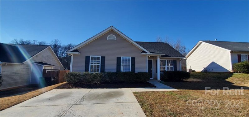 Property image 2 at 5429 Morning Breeze Lane, Charlotte, NC 28208