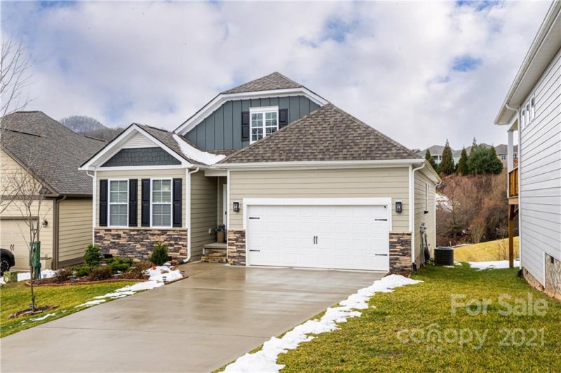 Property image 2 at 47 Dreambird Drive, Leicester, NC 28748