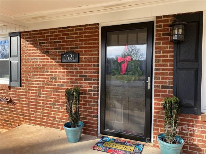 Property image 2 at 1621 Mountain Lane, Shelby, NC 28150