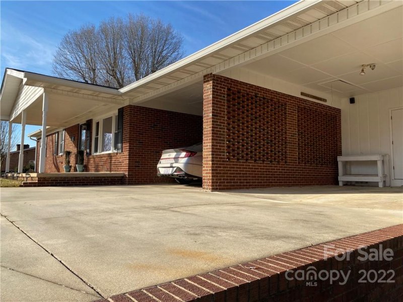 Property image 3 at 1621 Mountain Lane, Shelby, NC 28150