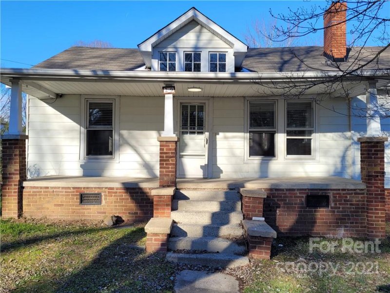 Property image 2 at 29 Willowbrook Drive, Concord, NC 28027