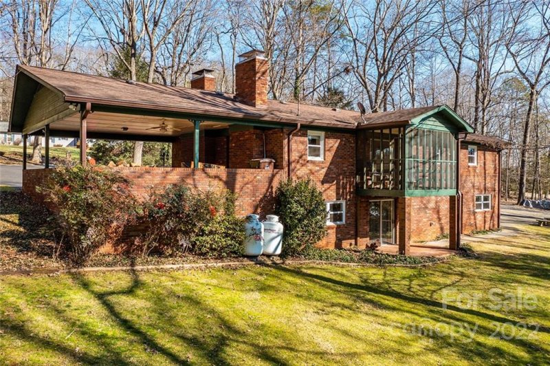 Property image 4 at 204 Brentwood Circle, Morganton, NC 28655