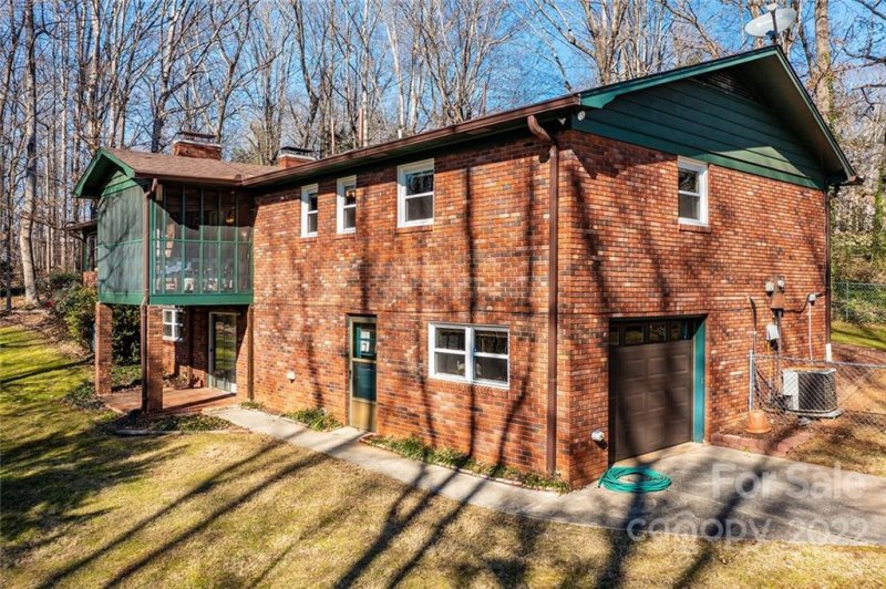 Property image 5 at 204 Brentwood Circle, Morganton, NC 28655