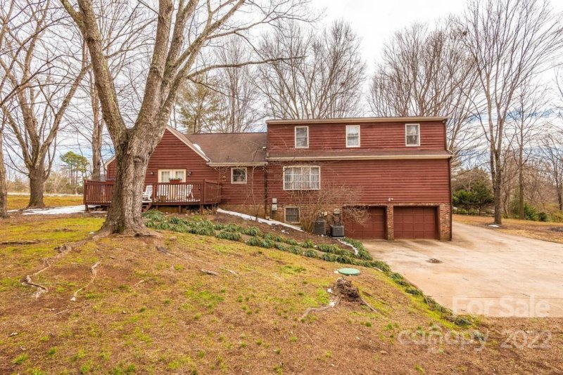 Property image 5 at 51 Colts Neck Lane, Taylorsville, NC 28681