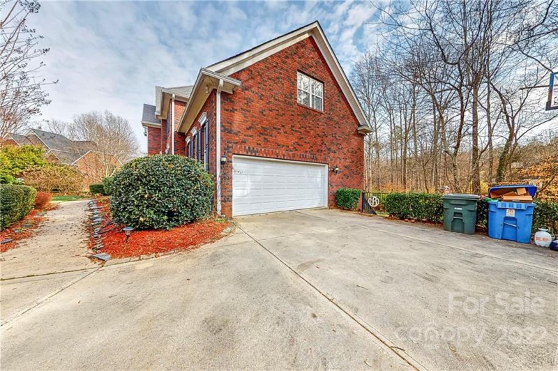 Property image 3 at 9800 Wesleyan Court, Mint Hill, NC 28227