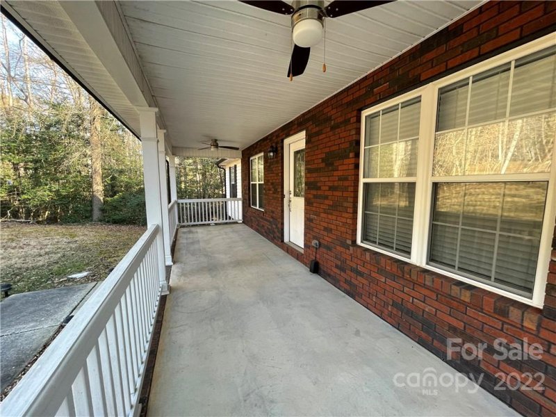 Property image 2 at 7540 Forest Oak Drive, Denver, NC 28037