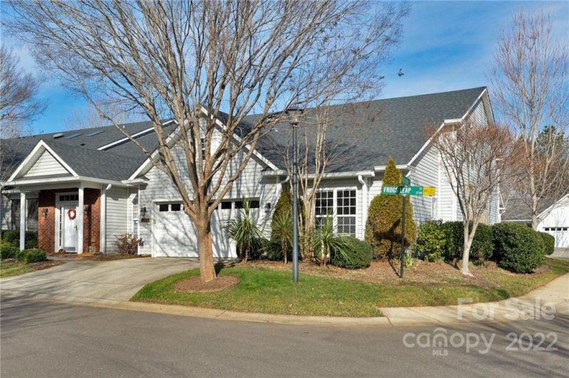Property image 2 at 12121 Frogs Leap Court, Charlotte, NC 28277