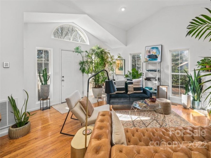 Property image 4 at 33 Sheppard Drive, Asheville, NC 28806