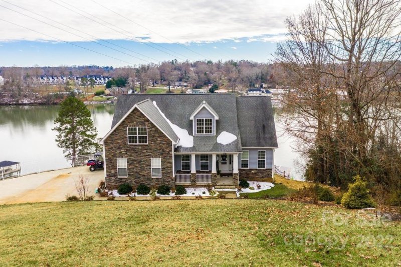 Property image 2 at 5705 Crown Terrace, Hickory, NC 28601