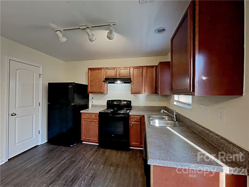 Property image 5 at 627 Stillgreen Lane, Charlotte, NC 28214