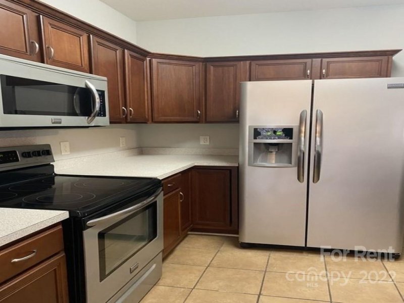 Property image 3 at 8325 Carob Tree Lane, Charlotte, NC 28215