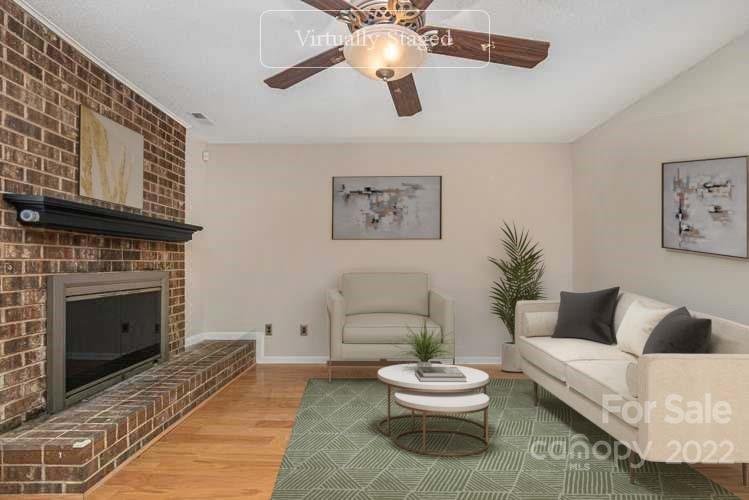 Property image 2 at 10975 Carmel Crossing Road, Charlotte, NC 28226